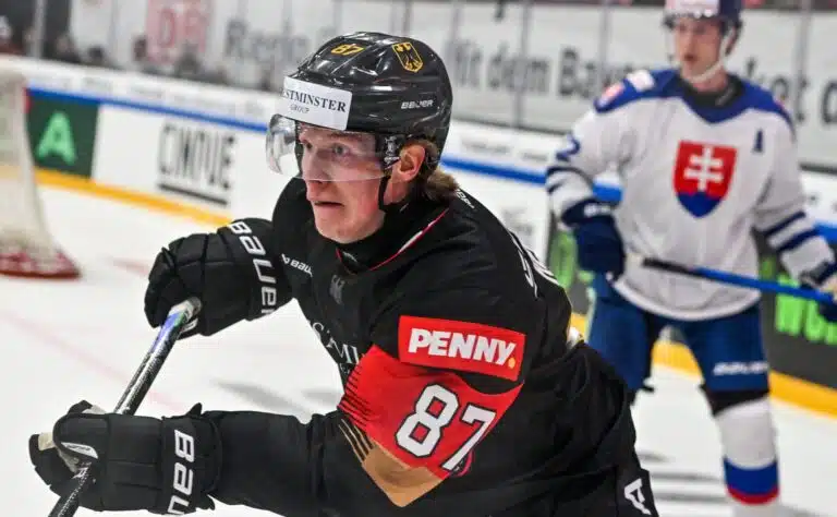 Suomalaishyökkääjä löysi uuden kodin ulkomailta – kolkuttelee maajoukkueen ovia