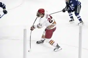 Lähde: Boston Bruinsin huippulöytö kieltäytyy NHL-sopimuksesta