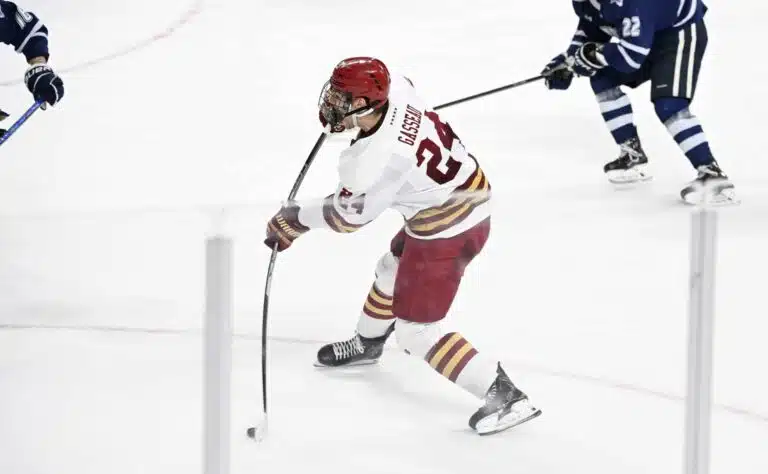 Lähde: Boston Bruinsin huippulöytö kieltäytyy NHL-sopimuksesta