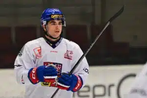 Tšekistä vapautui maajoukkueovia kolkutteleva pakki – Liiga olisi luonteva osoite