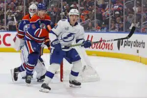 NHL-päävalmentaja ehdottaa potkuja epäonnekkaan loukkaantumisen jälkeen