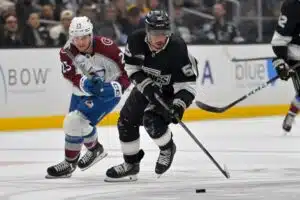 Los Angeles Kingsin tähti pelasi ison osan huippukaudestaan loukkaantuneena