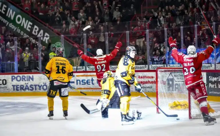 Ässien salainen ase nauttii tunteesta