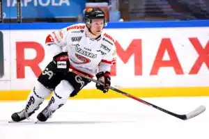 Ässät haki apua nopealla aikataululla – Liiga-konkari vahvistaa puolustusta