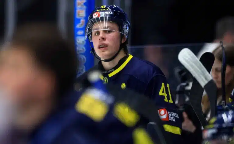 NHL-asiantuntija vertaa Ruotsin superlupausta Macklin Celebriniin