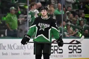 NHL:n supertoimittajalta raju näkemys – tällaista palkkaa Mikko Rantasen joukkuekaveri tavoittelee