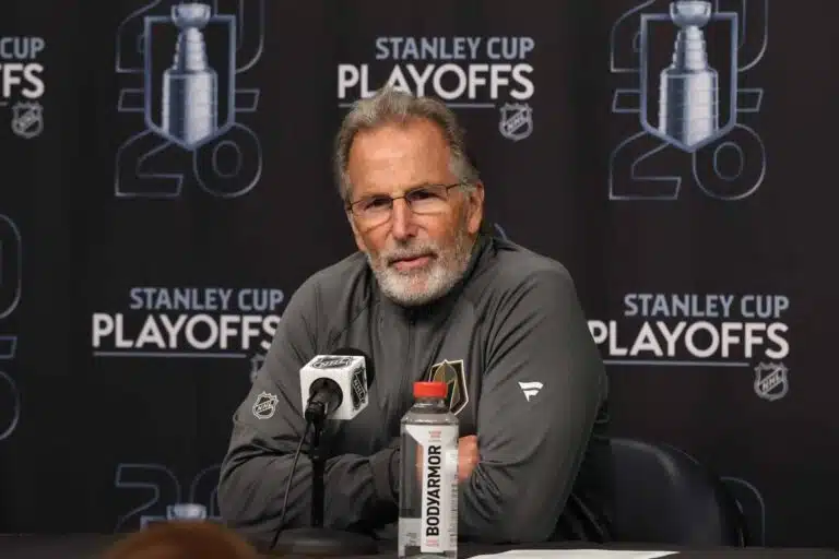 Lähes 70-vuotias kulttihahmo palaa Stanley Cup -finaaleihin – ”Ainahan sitä ajattelee?”