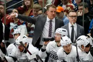 Toronto Maple Leafs päätyi radikaaliin ratkaisuun päävalmentajan suhteen