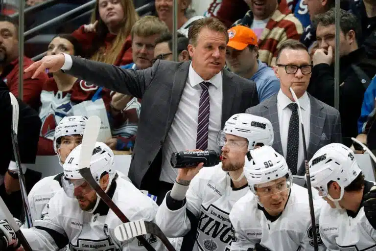 Toronto Maple Leafs päätyi radikaaliin ratkaisuun päävalmentajan suhteen