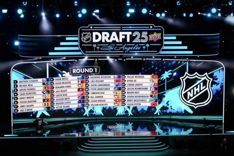 Veskarilupaus tekemässä poikkeuksellisen tempun NHL:n varaustilaisuudessa