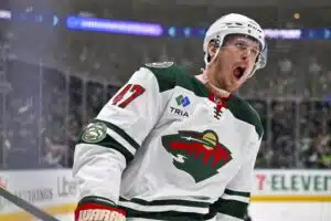 NHL-seura kiinnitti mörssärin jättisummalla – nyt ratkaisu revitään palasiksi