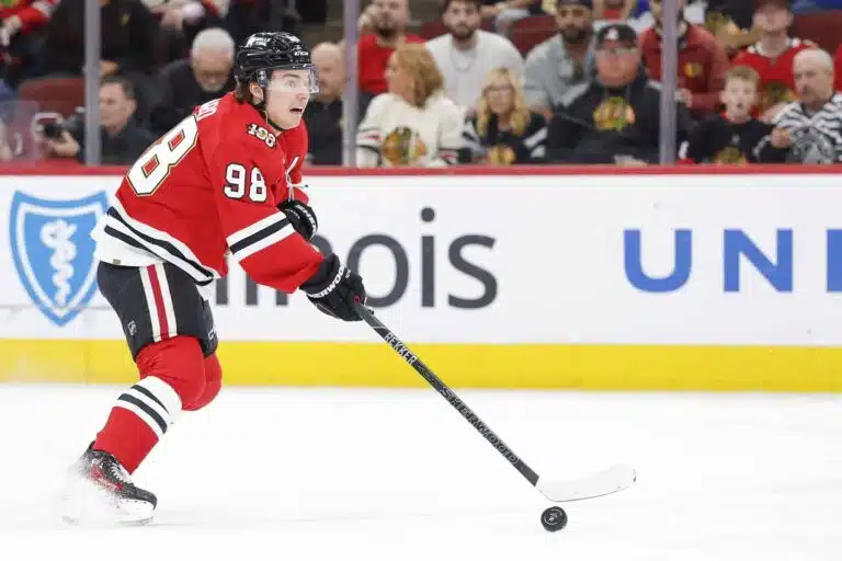Blackhawksille hyviä uutisia – Connor Bedard takaisin jäällä ennen aikojaan