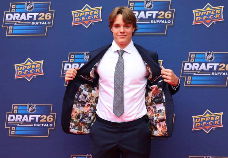 Anaheim iski kiinni tähtilupaukseen – Nikita Klepov teki 97 pistettä ennen sopimusta