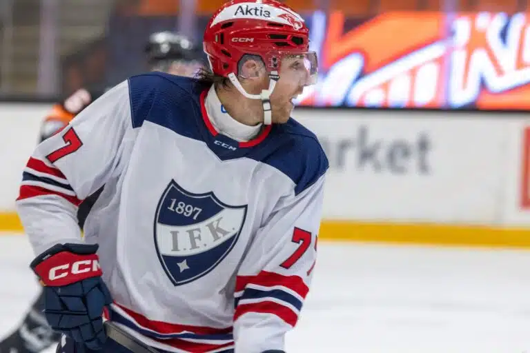 HIFK aloittaa kauden HPK:ta vastaan – NHL-vahvistus ykkösketjussa