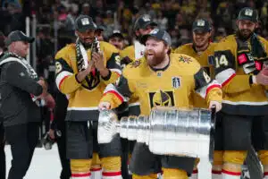NHL:n ”Ironman” ennätyksen haltijalle iso kunnianosoitus – USA aateloi viisi jäsentä Hall Of Fameen