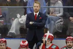 HIFK:n päävalmentaja Tommi Miettinen