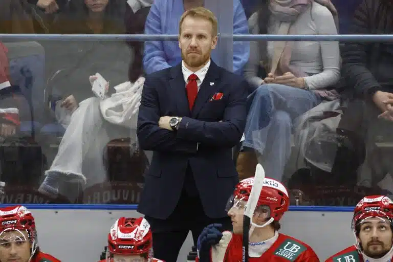 HIFK:n päävalmentaja Tommi Miettinen