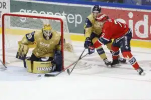 Kiekko-Espoo maalivahti Petteri Rimpinen ottelussa HIFK:ta vastaan lokakuussa 2026