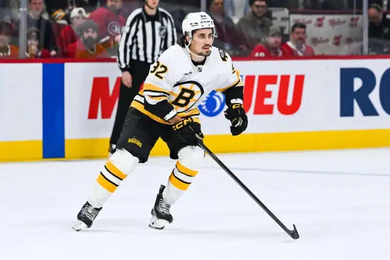 Boston Bruinsin venäläishyökkääjä Marat Khusnutdinov teki jatkosopimuksen