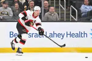 Ottawa Senatorsin kapteeni Thomas Chabot